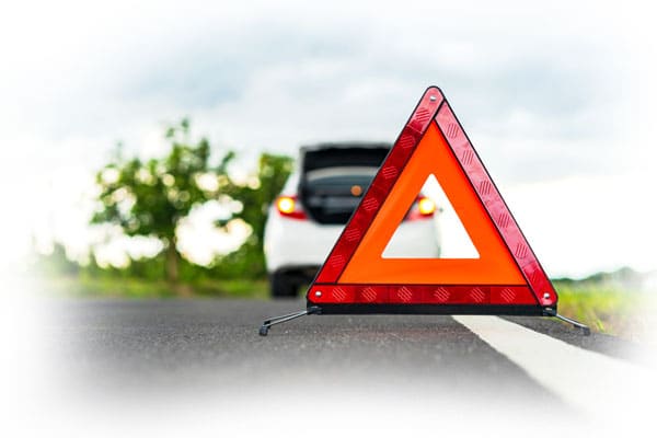 stay-safe-while-you-wait-roadside-assistance